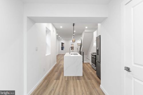 310 Mckean St, Philadelphia PA  19148-2630 exterior