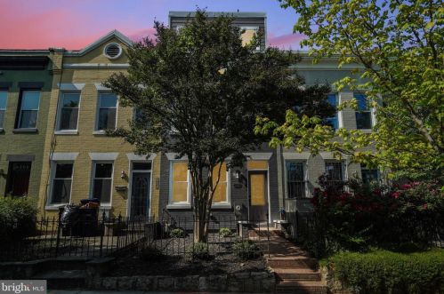 1706 A St, Washington, DC 20003-1617