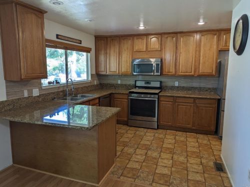 143 Rainier Cir, Vacaville CA  95687-3309 exterior