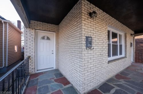 76 25th St, Bayonne NJ  07002-4937 exterior