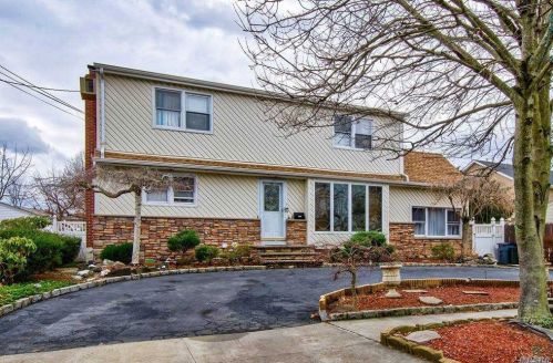 245 Harrison Ave, Bethpage, NY 11714-3524