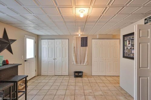 2440 Gillian Ln, Easton PA  18040-5819 exterior