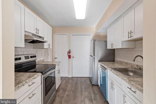 14 Lerner Ct, Erial NJ  08081-1925 exterior