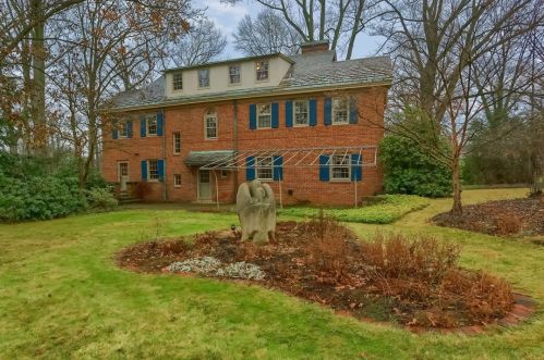 126 Hazelcroft Ave, New Castle, PA 16105-2133