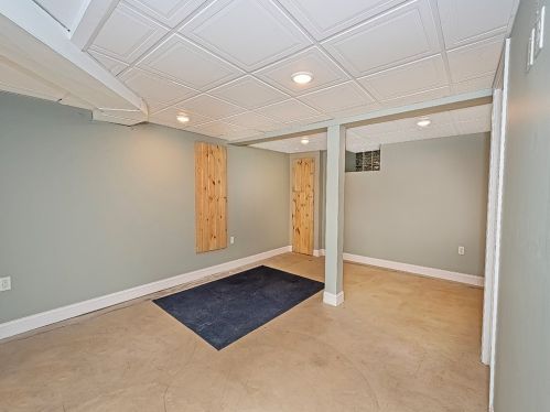 418 Delaware Ave, Oakmont PA  15139-1642 exterior