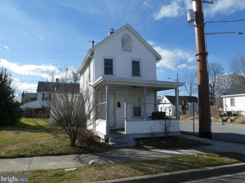 38 Kirkwood St, Dover, DE 19904-3142