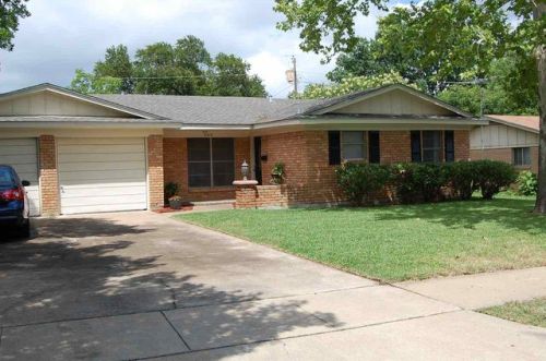 2212 Hanover Dr, Waco, TX 76710-2660