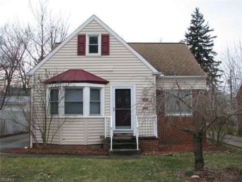 1272 Homestead Rd, Cleveland, OH 44121-3562