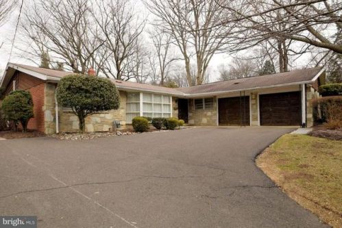 406 Bluebird Ln, Dresher, PA 19025-1904