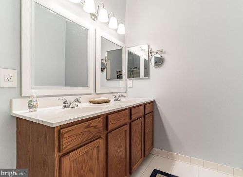 23 Westhampton Way, Lansdale PA 19446-7315 exterior