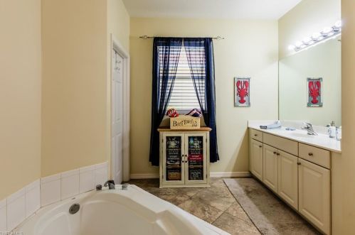 4083 Stow Way, Naples FL  34116-7311 exterior