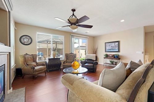 767 Red Barn Pl, Lathrop CA  95330-8975 exterior