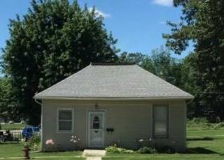 1403 Fulton St, Barada, NE 68355-2747