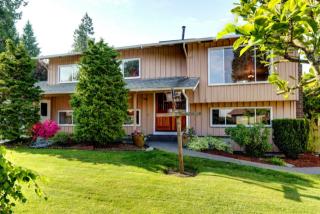 2916 Kenoyer, Bellingham WA  98229-2334 exterior