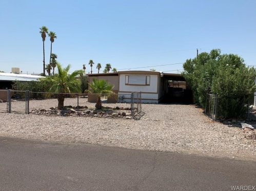 1072 Holly St, Bullhead City, AZ 86442-7005