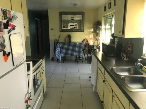 506 Coolidge Ave, Lehigh Acres FL 33936-6102 exterior