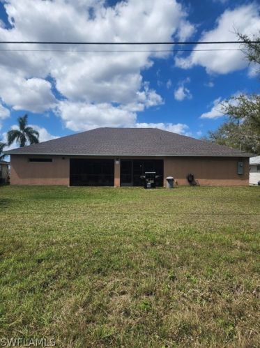 1939 23rd Pl, Cape Coral, FL 33909-4661