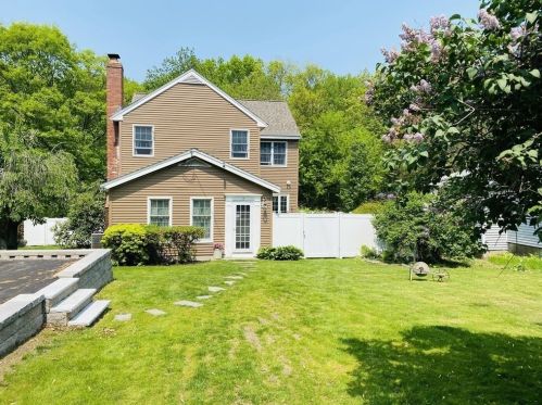 2 Clayton Ave, Methuen, MA 01844-2710