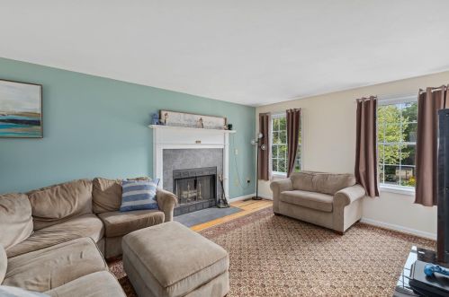 17 Meetinghouse Rd, Keene NH  03431-2065 exterior