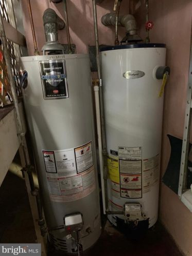 7221 Erdrick St, Philadelphia PA 19135-1014 exterior