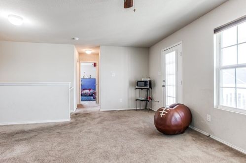 2312 Bray Village Dr, Denton TX  76207-1237 exterior