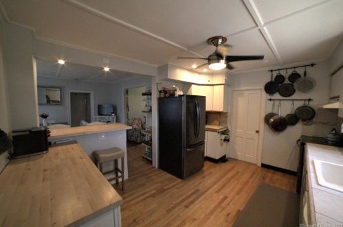 23 William St, Wallingford CT 06492-3641 exterior