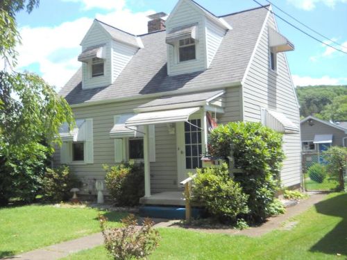 1119 Sycamore St, South Connellsville, PA 15425-4728