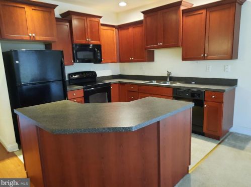 52 Sugar Maple Rd, Dale, PA 19504-9148