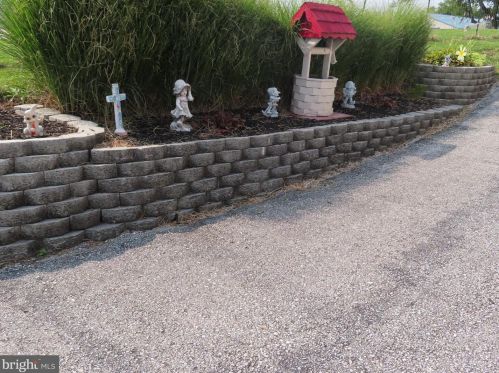 2394 Harney Rd, Littlestown, PA 17340-9377