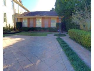 5914 Garfield St, New Orleans LA  70115-4322 exterior