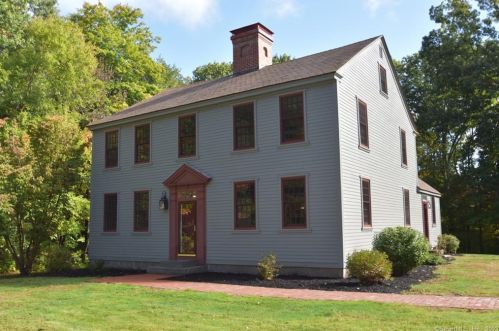 487 Old Colchester Rd, Amston, CT 06231-1637