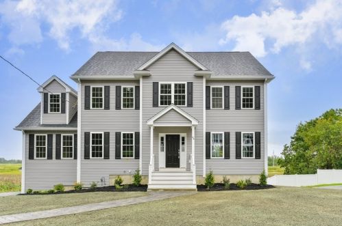 64 Saugus Ave, Saugus, MA 01906-3080