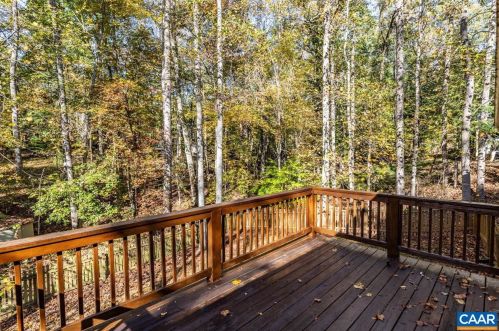 11 Shiloh Ct, Bybee VA  22963-3217 exterior