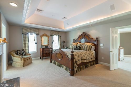 5 Gregory Ln, Newtown Square PA  19073-1518 exterior