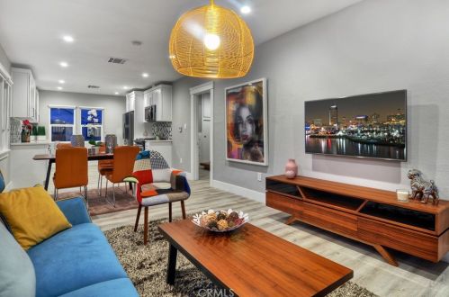 2914 5th St, Long Beach, CA 90814-1308