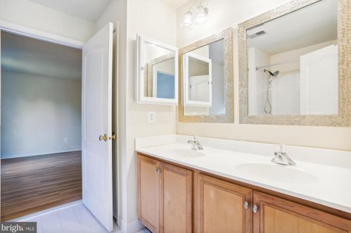 15046 Gaines Mill Cir, Haymarket VA  20169-4500 exterior