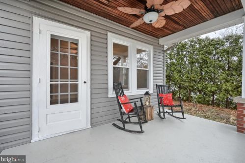 719 Claster Blvd, Water Gap, PA 17018-9501