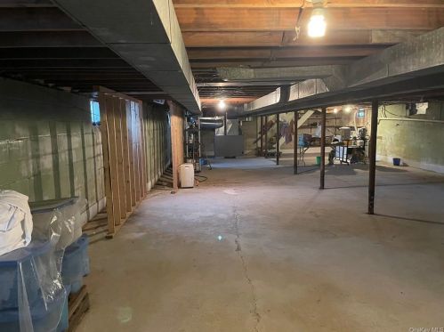 205 Titusville Rd, Poughkeepsie NY  12603-3270 exterior