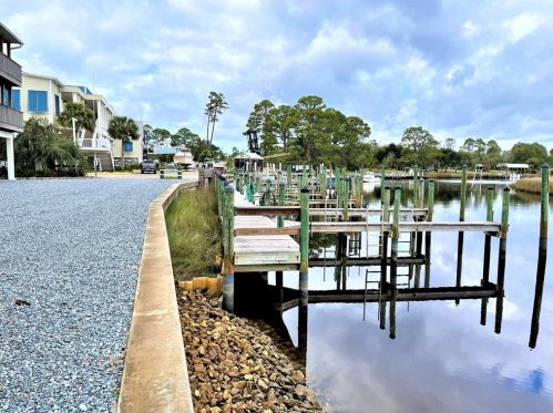 115 Timber Island Rd, Carrabelle FL  32322-5003 exterior