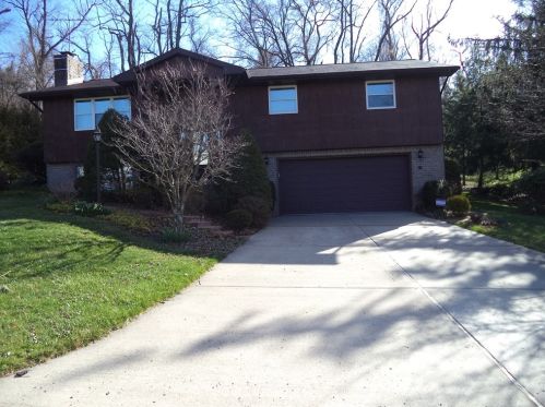 17 Christine Ln, North Charleroi, PA 15022-9441