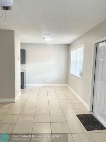 37 6th Ave, Dania Beach FL  33004-3262 exterior