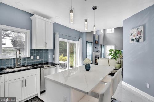 100 York Dr, Princeton NJ  08540-7946 exterior