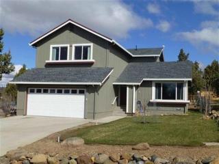 5520 Harborview Dr, Weed, CA 96094-9452