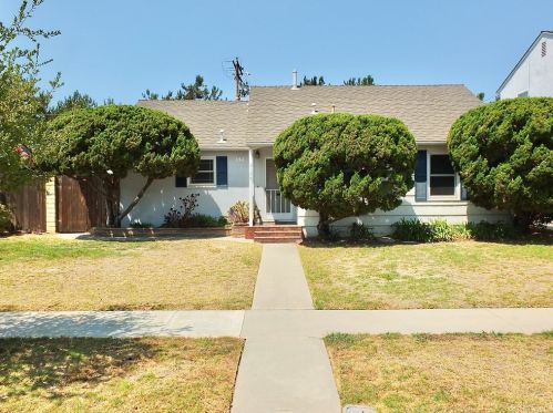 2179 San Anseline Ave, Long Beach, CA 90815-3122