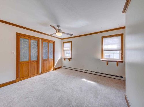 19 Hawthorn Ct, Fishkill NY  12524-2616 exterior