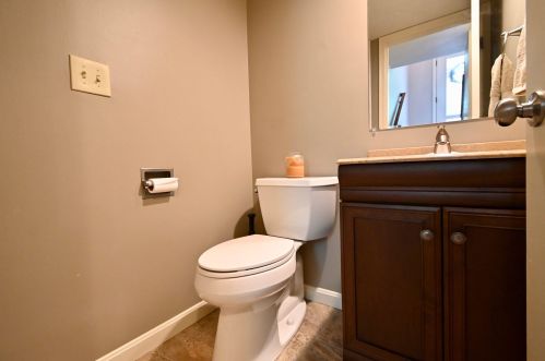 3508 Misty Creek Dr, Covington KY  41018-2627 exterior