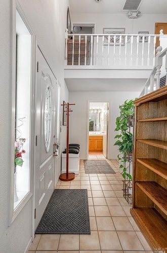 108 Duchess Ct, Windsor CA  95492-8043 exterior