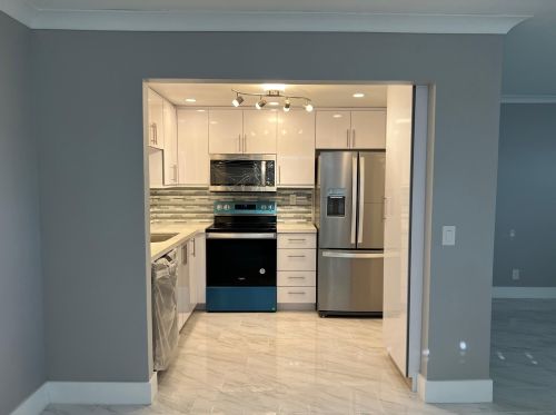 153 Normandy D, Delray Beach FL  33484-4754 exterior