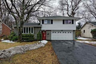 13 Nicholas Dr, Albany, NY 12205-2527
