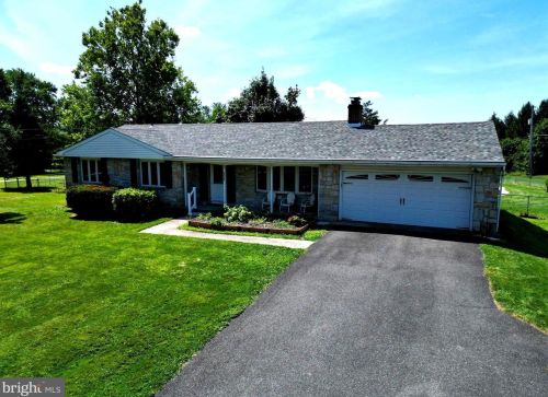 3220 Little Rd, Perkiomenville, PA 18074-9326